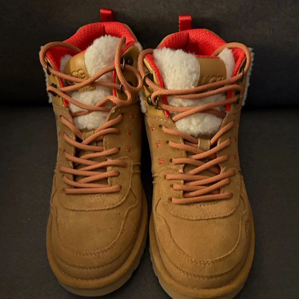 UGG Brown Suede Boots with Red Highlights - Picture 3 of 6